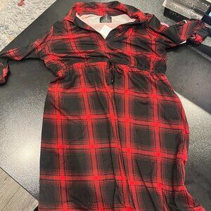 NWT Maternity Fashion Maternity Love Womens Medium Red Black Plaid Dress